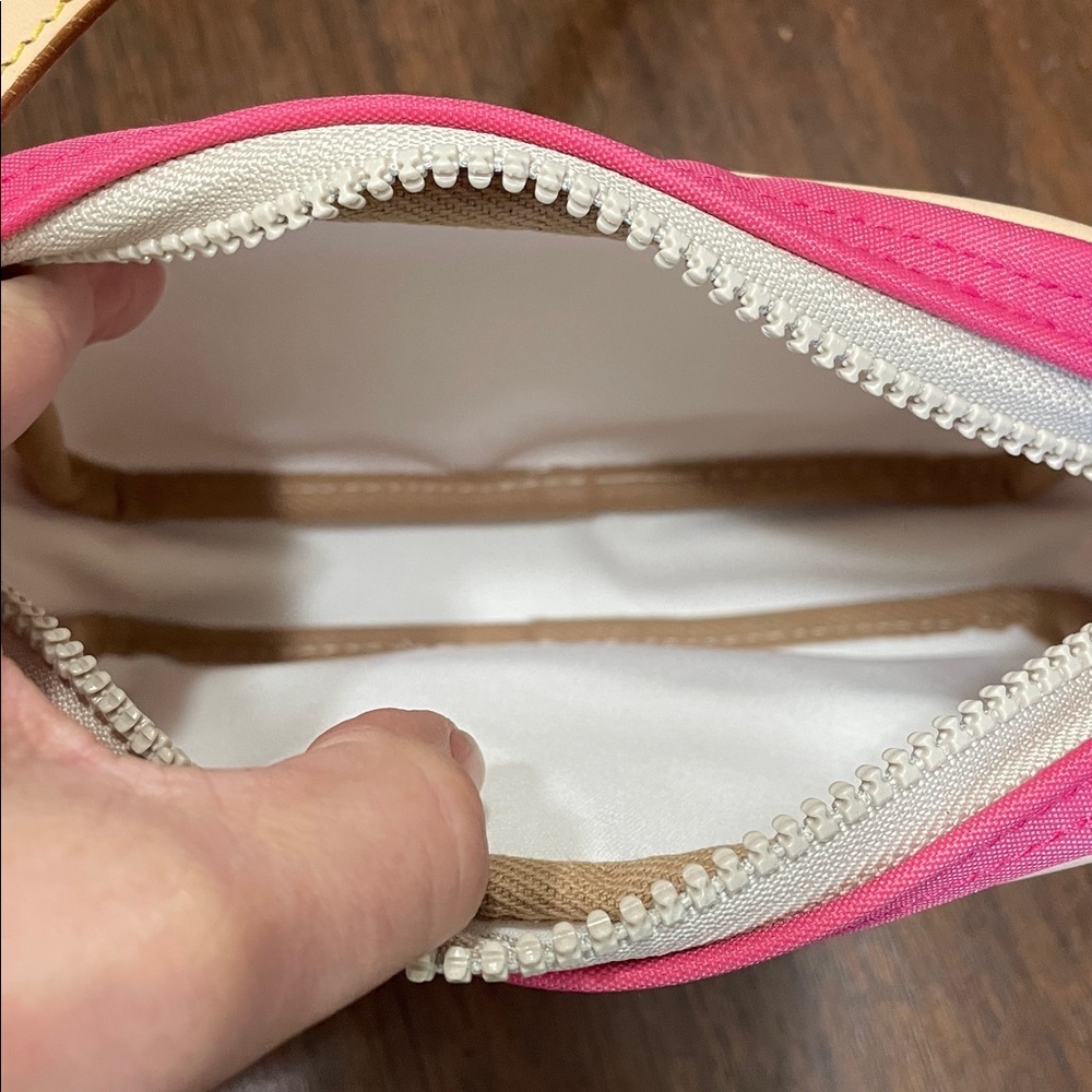 Dooney & Bourke Pink Shoulder Camera Bag - Picture 5 of 9